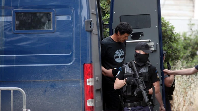Μεταφέρθηκε κάτω από άκρα μυστικότητα και ο Χριστόδουλος Ξηρός στις φυλακές Χαλκίδας;